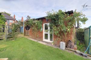 Garden Room- click for photo gallery